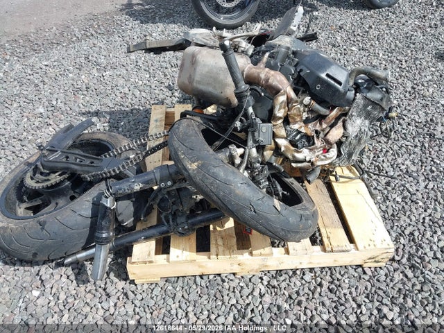 Yamaha FZ09 2017 JYARN53NXHA000229 Image 15