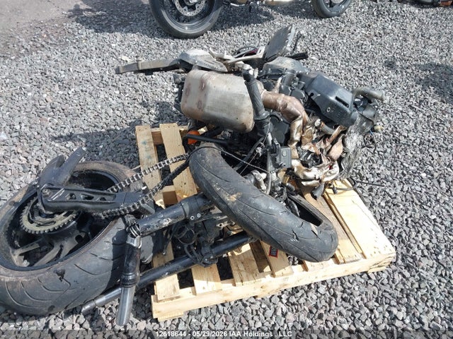 Yamaha FZ09 2017 JYARN53NXHA000229 Image 5