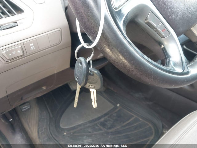 12618680 :رقم المزاد ، KM8JUCAC4AU028036 vin ، 2010 Hyundai Tucson Gls مزاد بيع