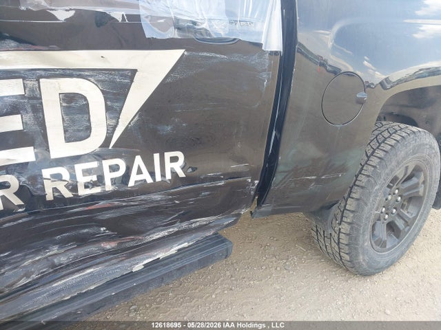 12618695 :رقم المزاد ، 3GCUKSEJ3JG478550 vin ، 2018 Chevrolet Silverado 1500 2lz مزاد بيع