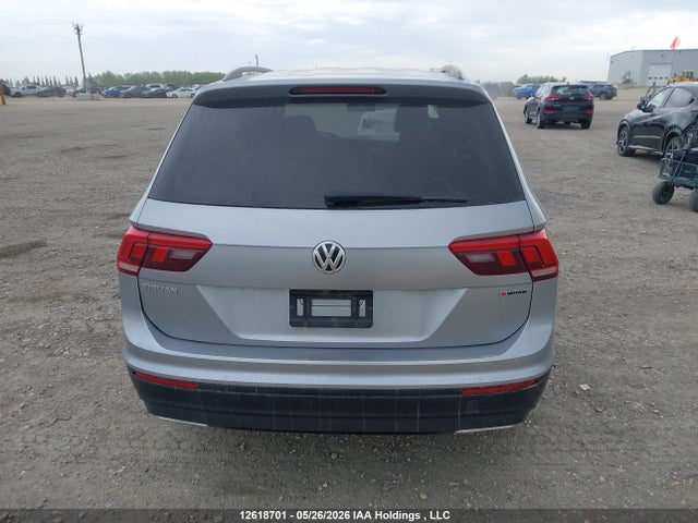 2019 Volkswagen Tiguan Trendline მანქანა იყიდება აუქციონზე, vin: 3VV0B7AX0KM106951, აუქციონის ნომერი: 12618701