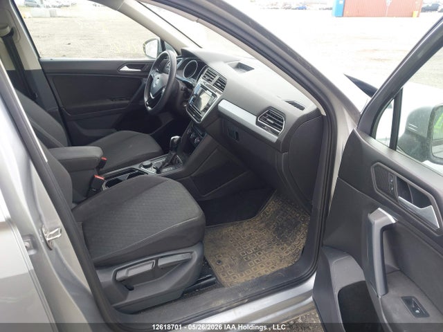 2019 Volkswagen Tiguan Trendline მანქანა იყიდება აუქციონზე, vin: 3VV0B7AX0KM106951, აუქციონის ნომერი: 12618701