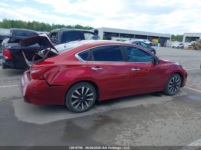 Nissan Altima 2018 1N4AL3AP4JC217825 Image 13