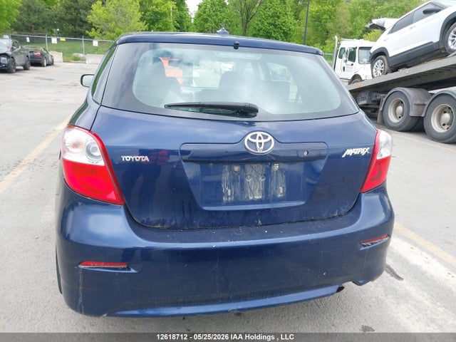 12618712 :رقم المزاد ، 2T1KU4EE1AC399940 vin ، 2010 Toyota Matrix مزاد بيع