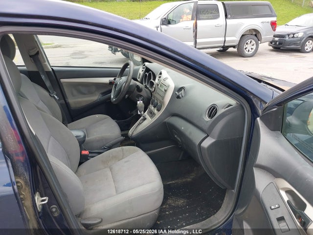 12618712 :رقم المزاد ، 2T1KU4EE1AC399940 vin ، 2010 Toyota Matrix مزاد بيع