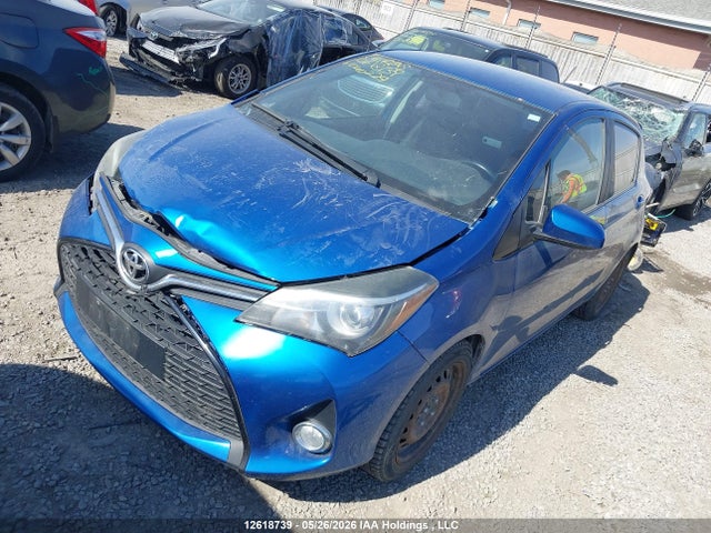12618739 :رقم المزاد ، VNKKTUD32FA040229 vin ، 2015 Toyota Yaris مزاد بيع