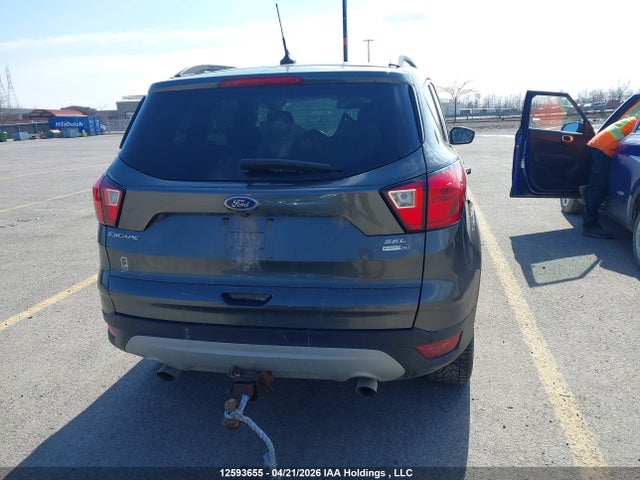 1FMCU9H97KUB67746 Ford ESCAPE SEL