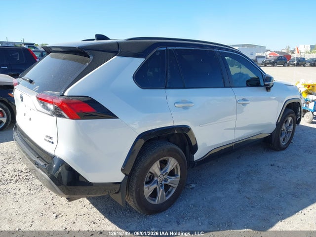 2023 Toyota Rav4 Xse მანქანა იყიდება აუქციონზე, vin: 2T35WRFV4PW169942, აუქციონის ნომერი: 12618749