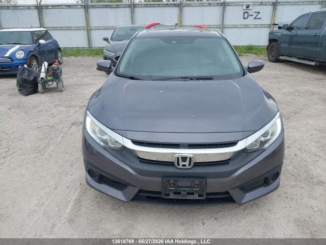 12618769 :رقم المزاد ، 2HGFC2F87JH004216 vin ، 2018 Honda Civic Ex 4dr مزاد بيع
