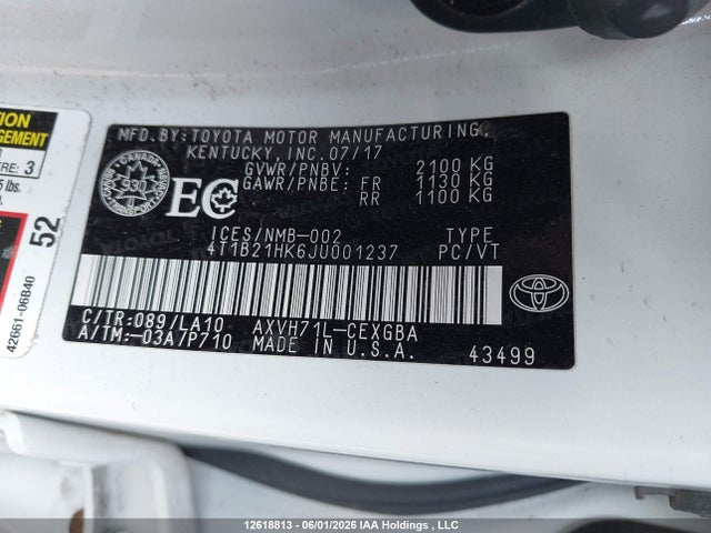 12618813 :رقم المزاد ، 4T1B21HK6JU001237 vin ، 2018 Toyota Camry Hybrid Xle مزاد بيع