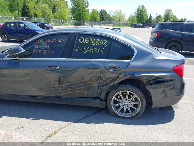BMW 320i Xdrive 2014 WBA3C3G5XENS69301 Image 6