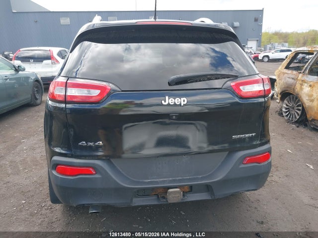 1C4PJMAB8GW191922 Jeep Cherokee Sport