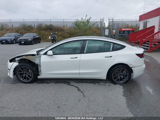 Продажа на аукционе авто 2022 Tesla Model 3, vin: 5YJ3E1EA7NF167907, номер лота: 12618844