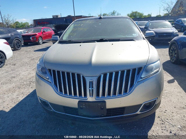 12618860 :رقم المزاد ، 2LMDJ8JK4BBJ27915 vin ، 2011 Lincoln Mkx مزاد بيع