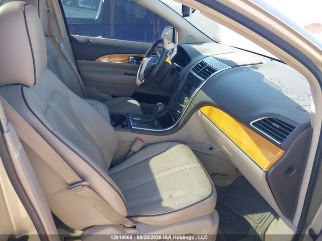 12618860 :رقم المزاد ، 2LMDJ8JK4BBJ27915 vin ، 2011 Lincoln Mkx مزاد بيع