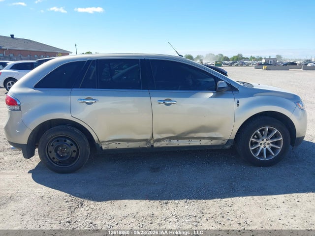 12618860 :رقم المزاد ، 2LMDJ8JK4BBJ27915 vin ، 2011 Lincoln Mkx مزاد بيع