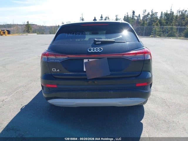 WA1BCBFZ3PP014049 Audi Q4 E-tron Premium Plus 40 Rwd