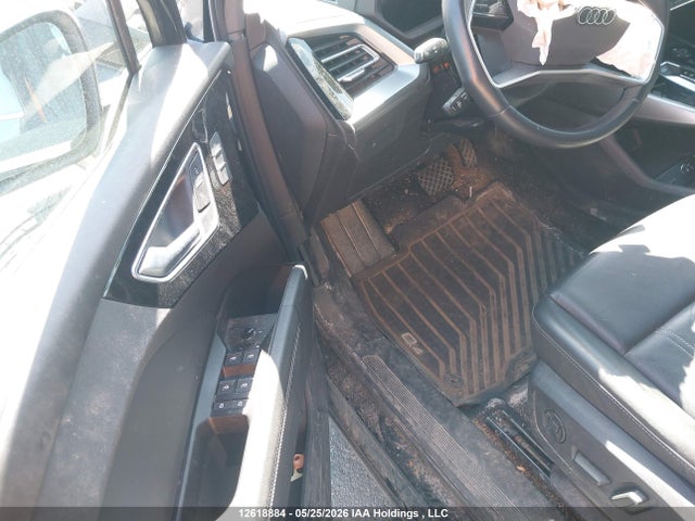 WA1BCBFZ3PP014049 Audi Q4 E-tron Premium Plus 40 Rwd