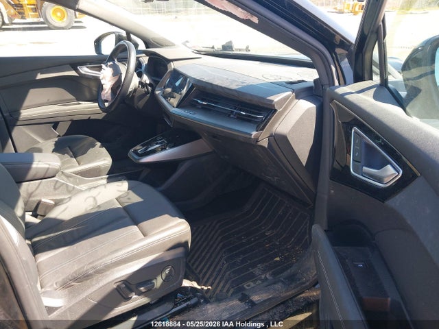 WA1BCBFZ3PP014049 Audi Q4 E-tron Premium Plus 40 Rwd