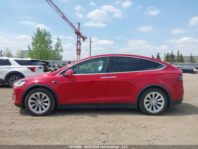 12618896 :رقم المزاد ، 5YJXCAE20LF234604 vin ، 2020 Tesla Model X مزاد بيع