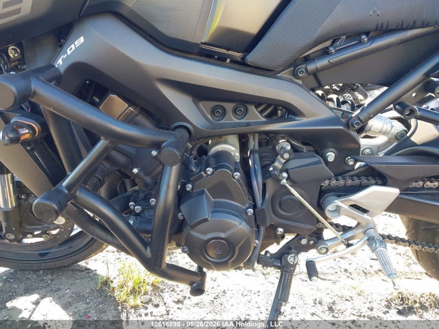12618898 :رقم المزاد ، JYARN53N2LA002419 vin ، 2020 Yamaha Mt09 مزاد بيع