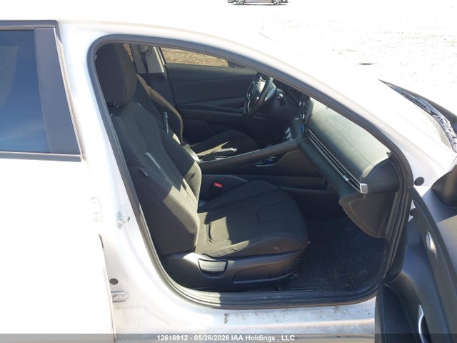 KMHLM4DG0RU666163 Hyundai ELANTRA SEL