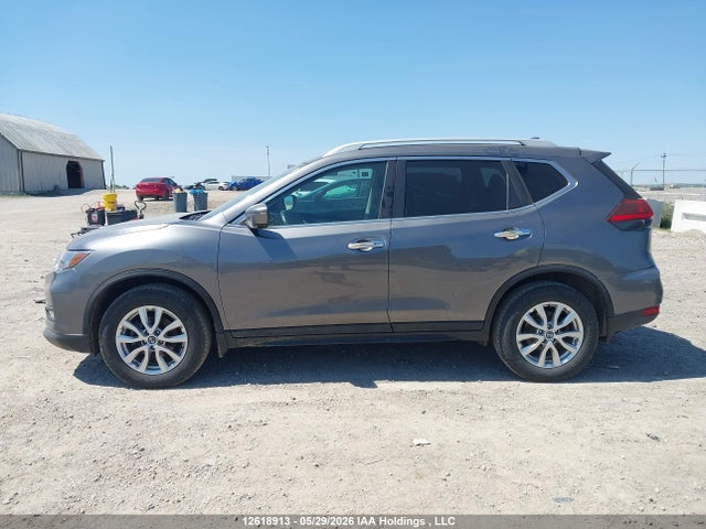 5N1AT2MV0HC842324 Nissan Rogue S/sl Platinum/sv