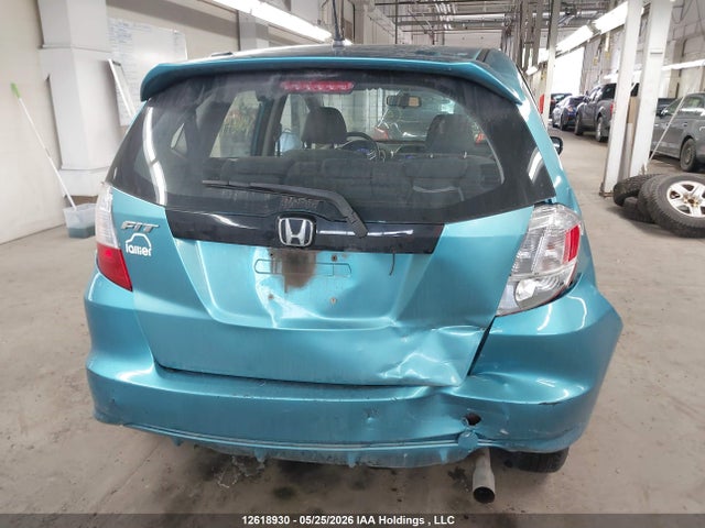 2013 Honda Fit Lx მანქანა იყიდება აუქციონზე, vin: LUCGE8H50D3010879, აუქციონის ნომერი: 12618930