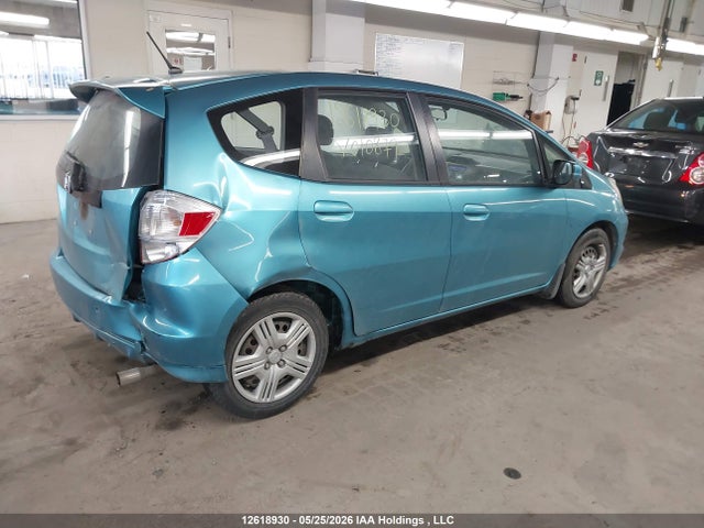2013 Honda Fit Lx მანქანა იყიდება აუქციონზე, vin: LUCGE8H50D3010879, აუქციონის ნომერი: 12618930