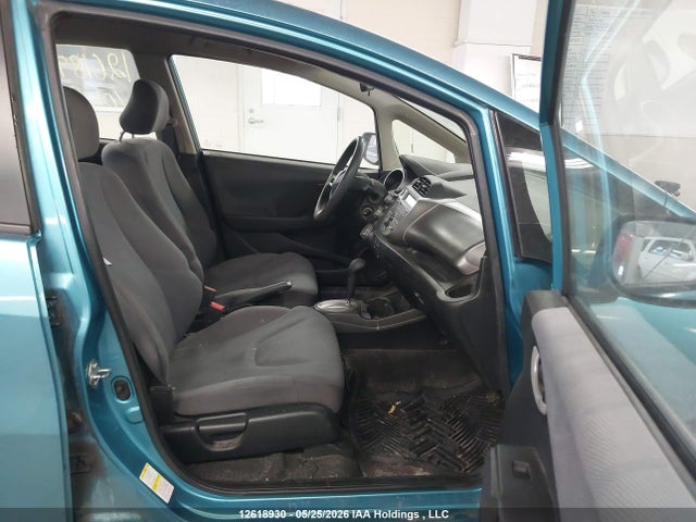 2013 Honda Fit Lx მანქანა იყიდება აუქციონზე, vin: LUCGE8H50D3010879, აუქციონის ნომერი: 12618930