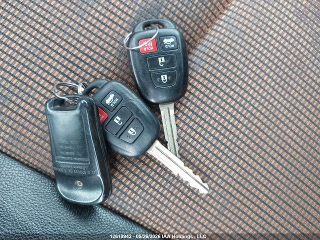 Aukcja sprzedaży 2014 Toyota Corolla L/le/le Pls/prm/s/s Pls, vin: 2T1BURHE1EC005271, numer aukcji: 12618942