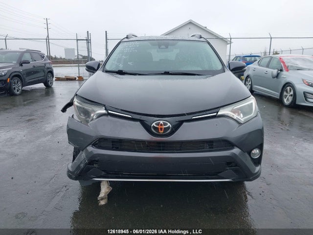 Продажа на аукционе авто 2017 Toyota Rav4 Xle, vin: 2T3RFREV5HW689930, номер лота: 12618945