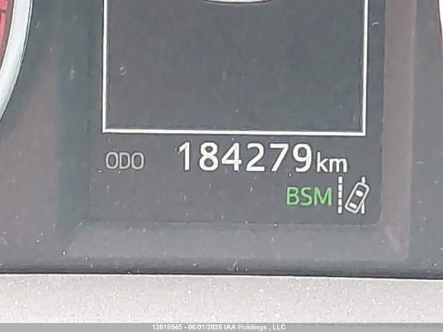 Продажа на аукционе авто 2017 Toyota Rav4 Xle, vin: 2T3RFREV5HW689930, номер лота: 12618945
