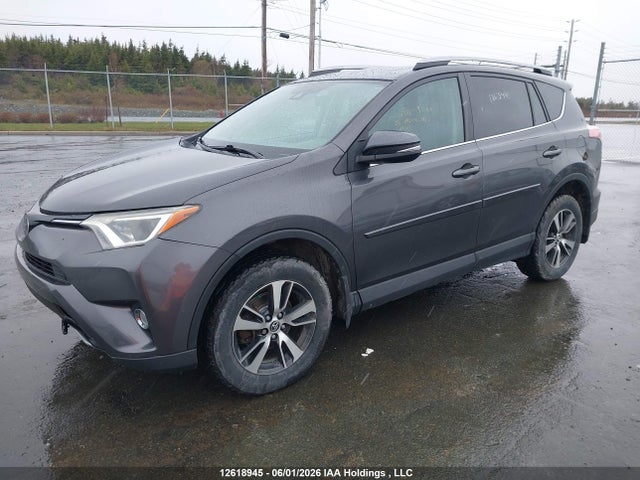 Продажа на аукционе авто 2017 Toyota Rav4 Xle, vin: 2T3RFREV5HW689930, номер лота: 12618945