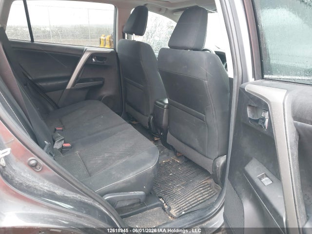 Продажа на аукционе авто 2017 Toyota Rav4 Xle, vin: 2T3RFREV5HW689930, номер лота: 12618945