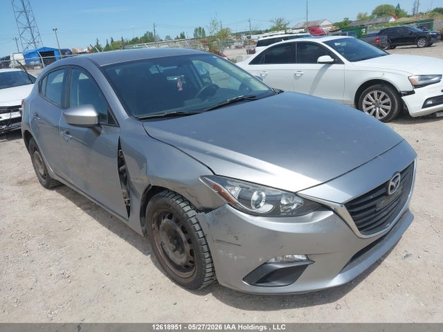 JM1BM1K77E1105715 Mazda Mazda3 Gx-sky