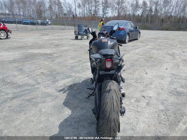 JYARM38NXSA001629 Yamaha Yzfr7