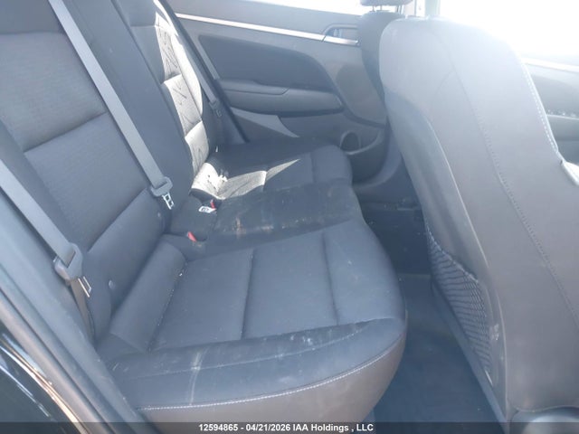 KMHD84LFXJU515949 Hyundai ELANTRA GL