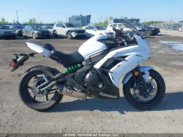 2015 Kawasaki Ex650 F მანქანა იყიდება აუქციონზე, vin: JKAEXEF19FDA22267, აუქციონის ნომერი: 12618956