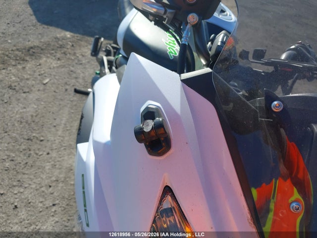 2015 Kawasaki Ex650 F მანქანა იყიდება აუქციონზე, vin: JKAEXEF19FDA22267, აუქციონის ნომერი: 12618956