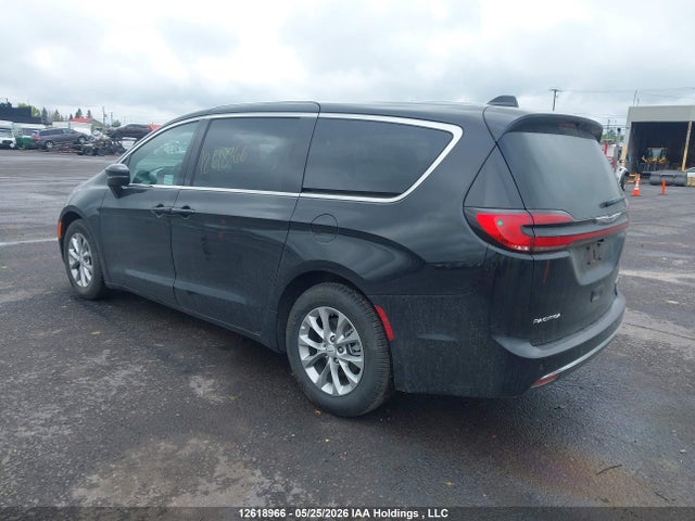 Chrysler Pacifica Limited 2026 2C4RC1GG9TR269275 Image 3
