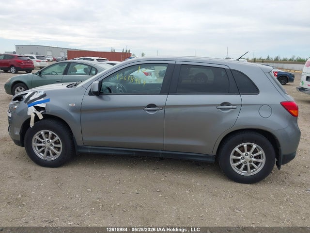 2013 Mitsubishi Rvr Se მანქანა იყიდება აუქციონზე, vin: 4A4AJ3AU4DE604818, აუქციონის ნომერი: 12618984