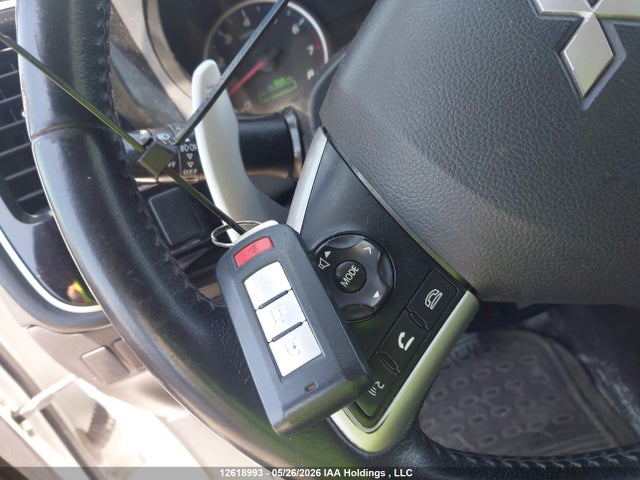 12618993 :رقم المزاد ، JA4JZ3AX0FZ600796 vin ، 2015 Mitsubishi Outlander Se مزاد بيع