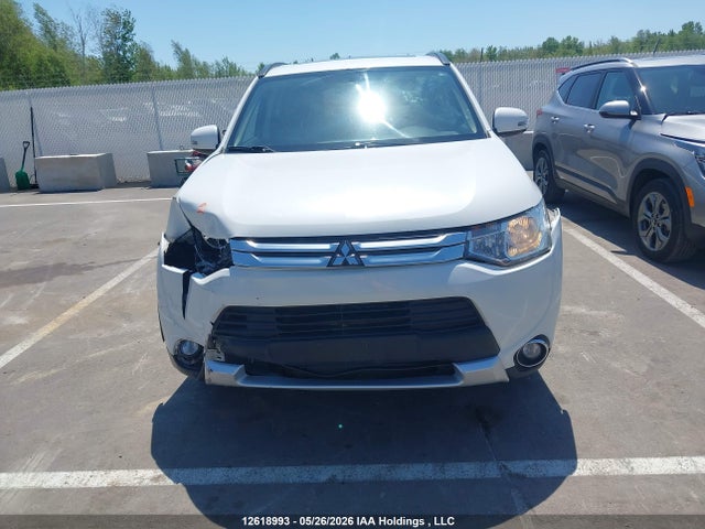 12618993 :رقم المزاد ، JA4JZ3AX0FZ600796 vin ، 2015 Mitsubishi Outlander Se مزاد بيع
