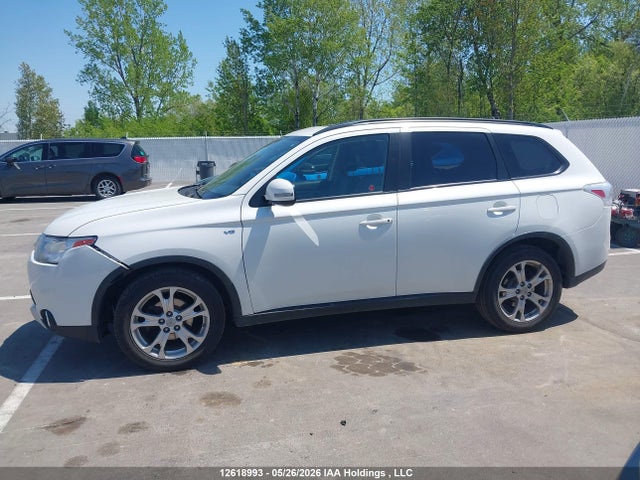 12618993 :رقم المزاد ، JA4JZ3AX0FZ600796 vin ، 2015 Mitsubishi Outlander Se مزاد بيع