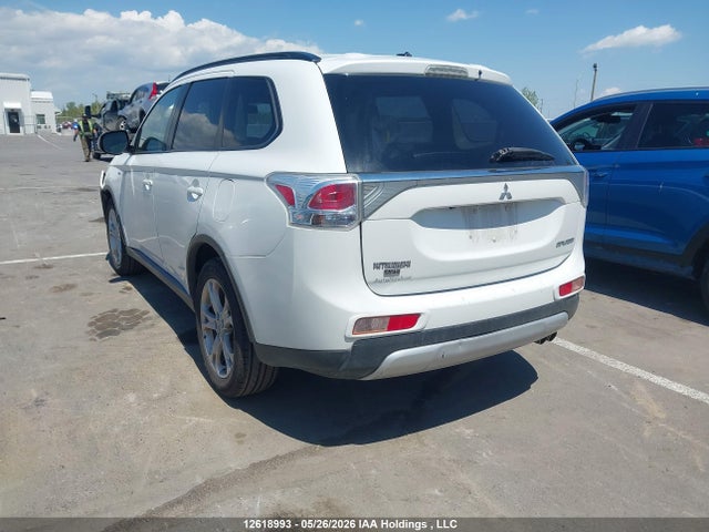 12618993 :رقم المزاد ، JA4JZ3AX0FZ600796 vin ، 2015 Mitsubishi Outlander Se مزاد بيع