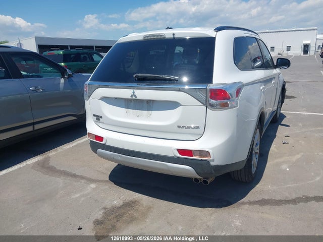 12618993 :رقم المزاد ، JA4JZ3AX0FZ600796 vin ، 2015 Mitsubishi Outlander Se مزاد بيع