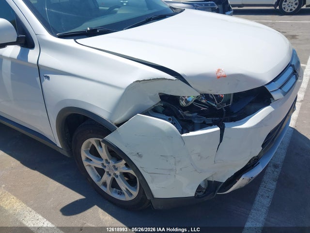 12618993 :رقم المزاد ، JA4JZ3AX0FZ600796 vin ، 2015 Mitsubishi Outlander Se مزاد بيع