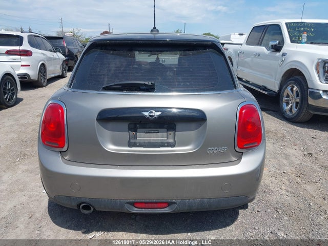 Mini 5 Door Cooper 2017 WMWXU1C50H2E19160 Image 17