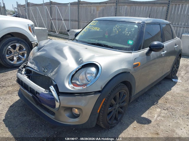 Mini 5 Door Cooper 2017 WMWXU1C50H2E19160 Image 6